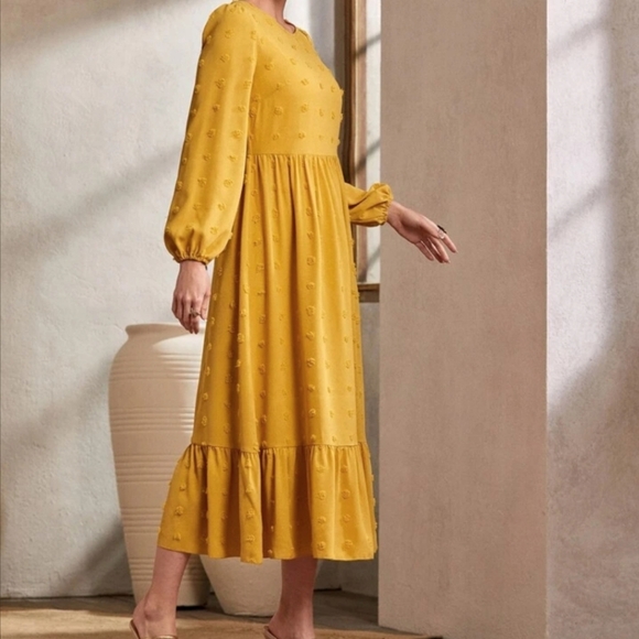 SHEIN | Swiss Dot Maxi Dress - Picture 4 of 8